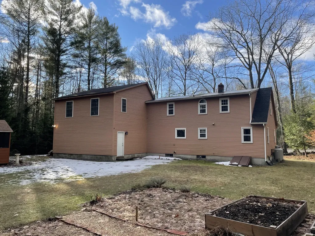111 Dow Road Standish ME 04084