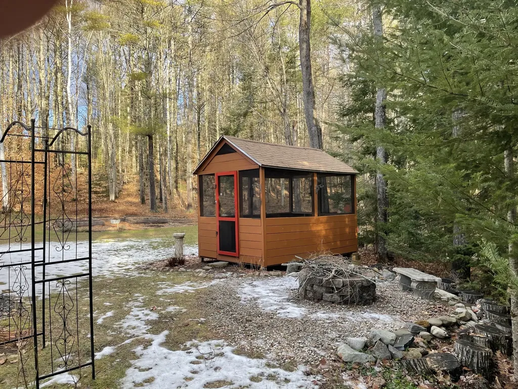 111 Dow Road Standish ME 04084