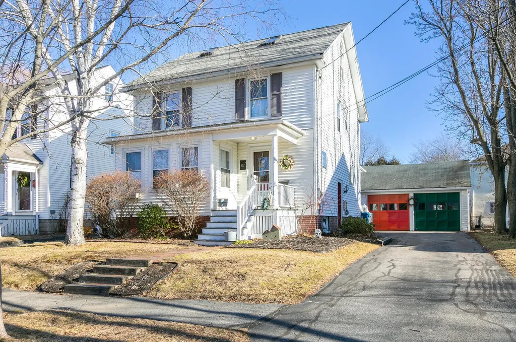 87 Edwards Street Portland ME 04102
