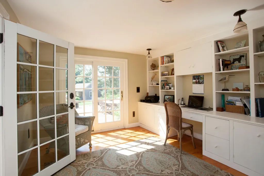 37 Raynes Neck Road York ME 03909