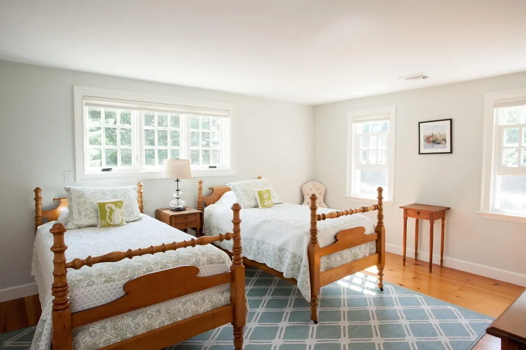 37 Raynes Neck Road York ME 03909