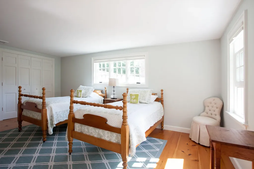 37 Raynes Neck Road York ME 03909