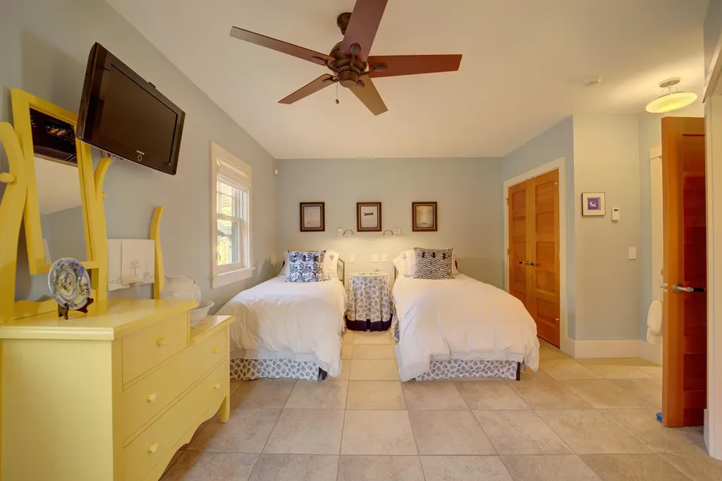 1212 Newbury Neck Road Surry ME 04684
