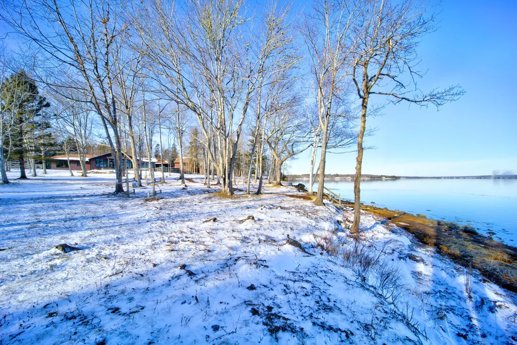 1212 Newbury Neck Road Surry ME 04684