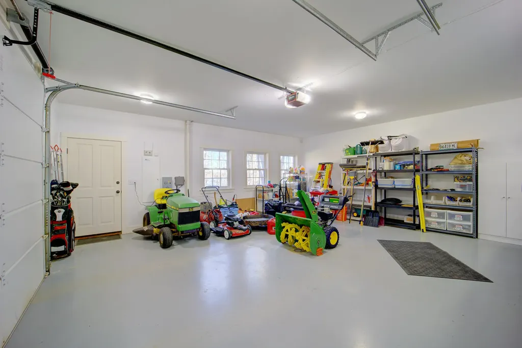 1212 Newbury Neck Road Surry ME 04684