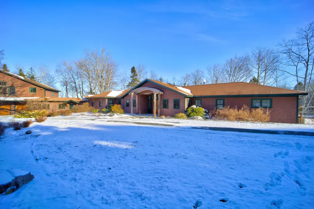 1212 Newbury Neck Road Surry ME 04684