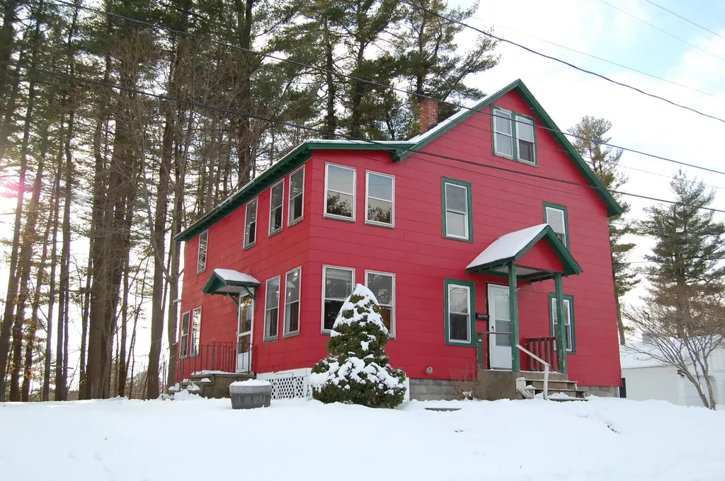 56 Lemont Avenue Lewiston ME 04240