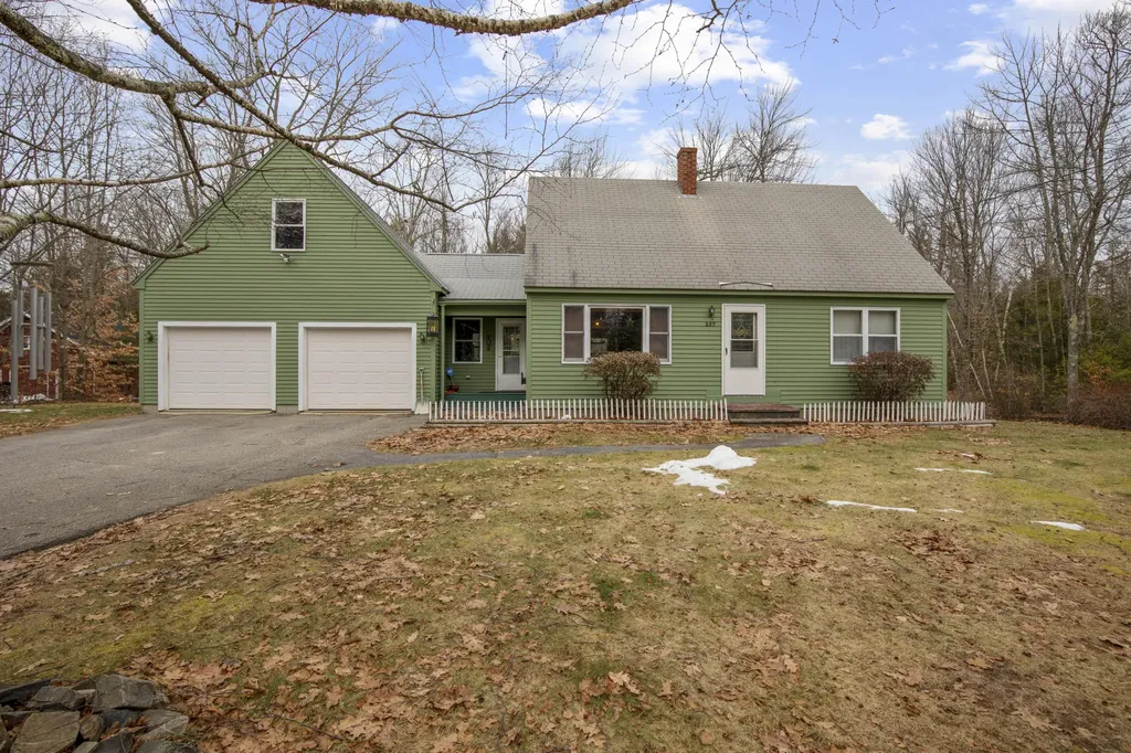 237 Narragansett Street Gorham ME 04038