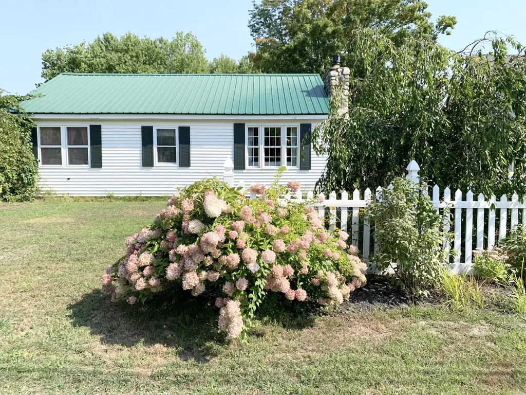 533 Roosevelt Trail Windham ME 04062