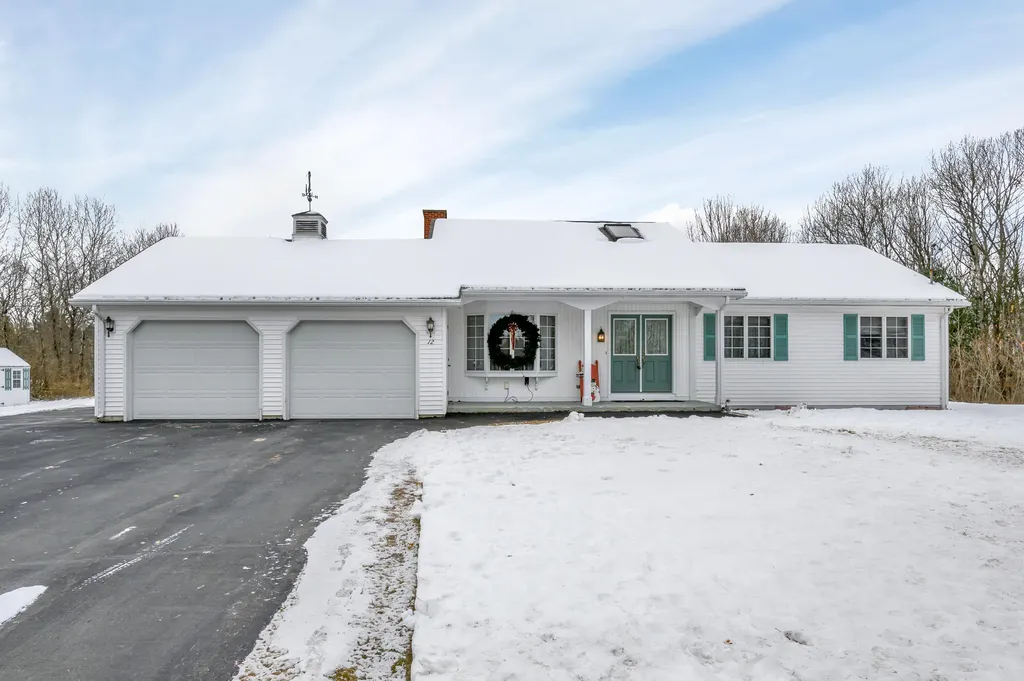 12 Hartford Street Lewiston ME 04240