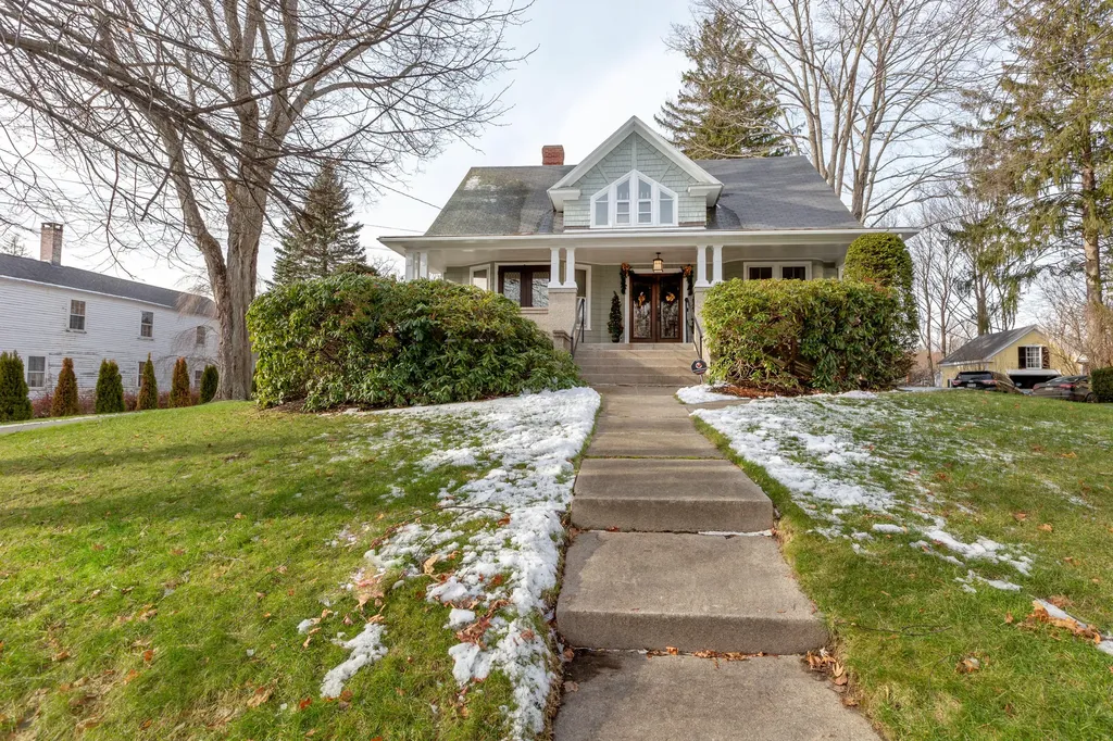 1002 Washington Street Bath ME 04530