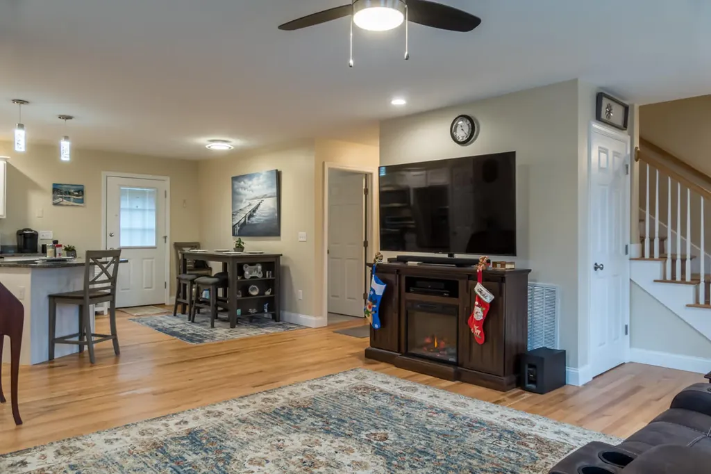 32 Tree Farm Road Brunswick ME 04011
