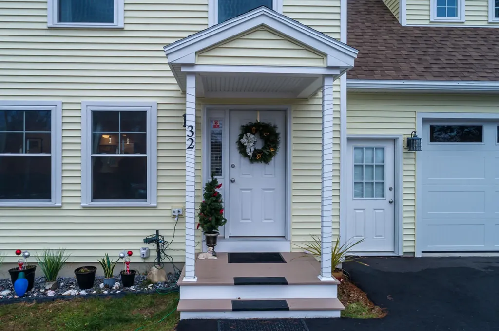 32 Tree Farm Road Brunswick ME 04011
