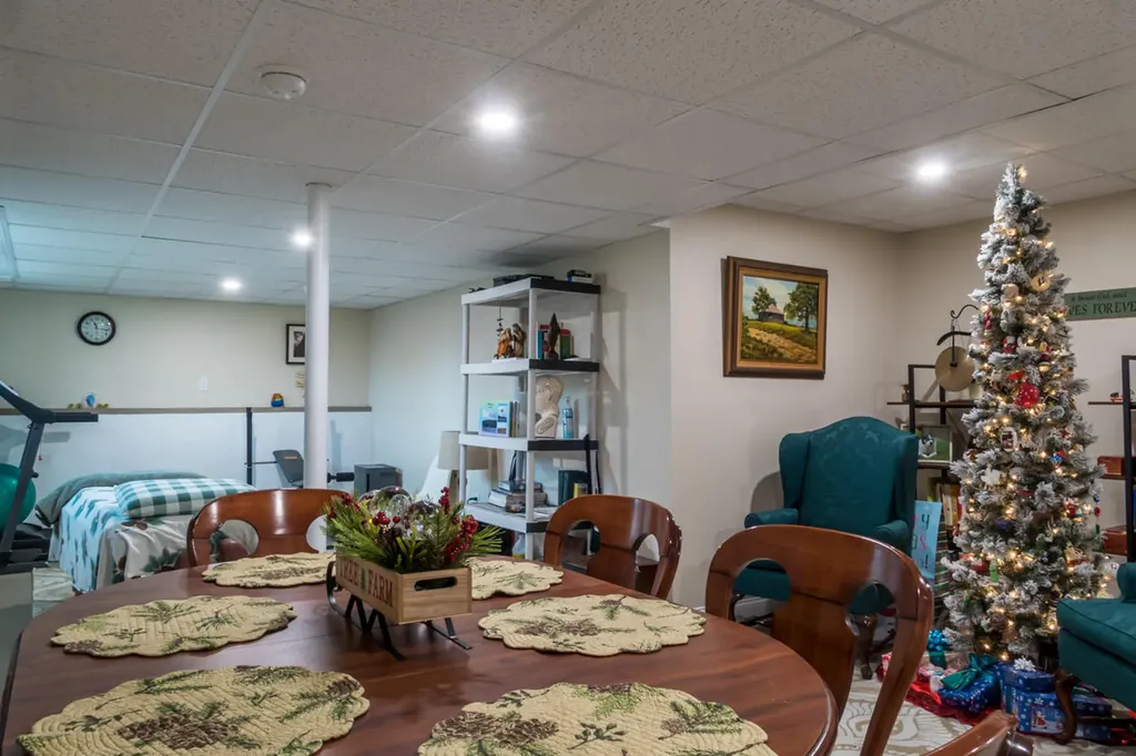 32 Tree Farm Road Brunswick ME 04011
