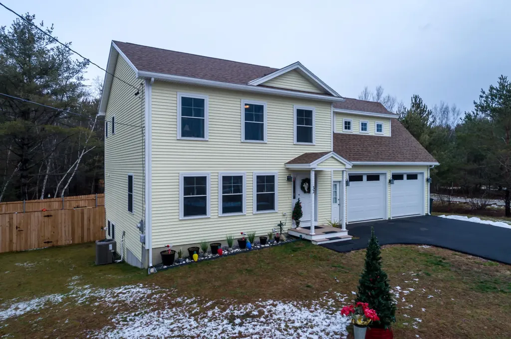 32 Tree Farm Road Brunswick ME 04011