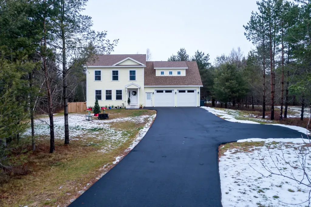 32 Tree Farm Road Brunswick ME 04011