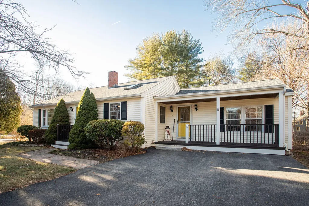 15 Organug Road York ME 03909