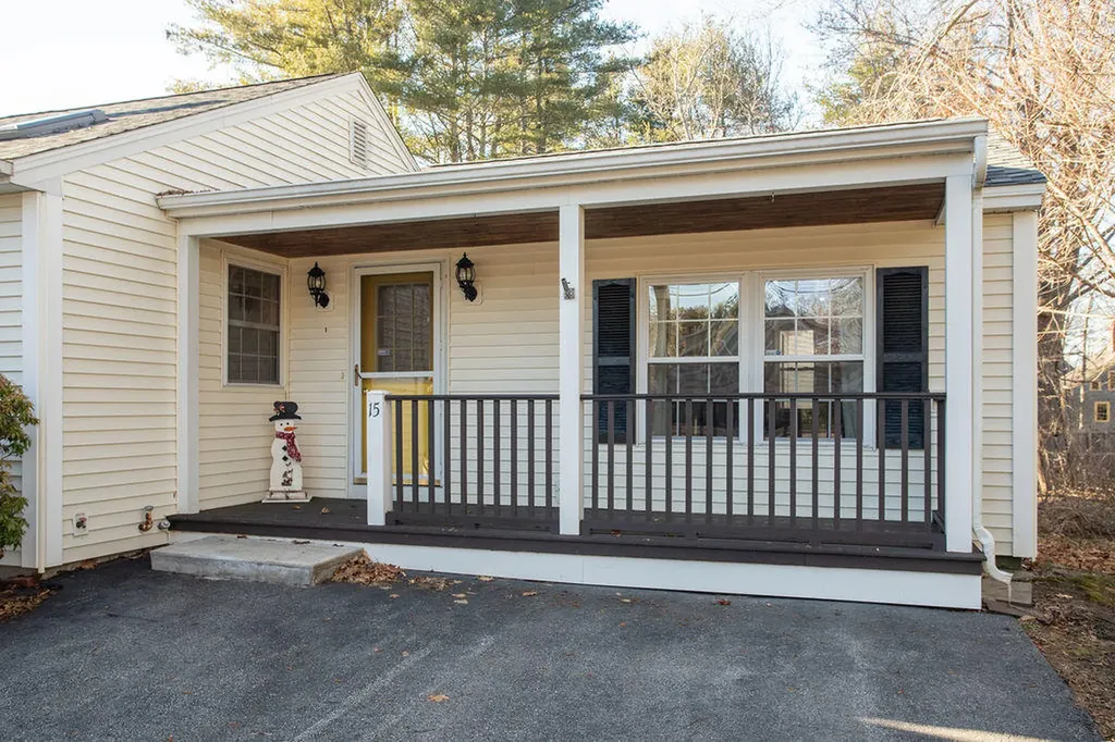 15 Organug Road York ME 03909