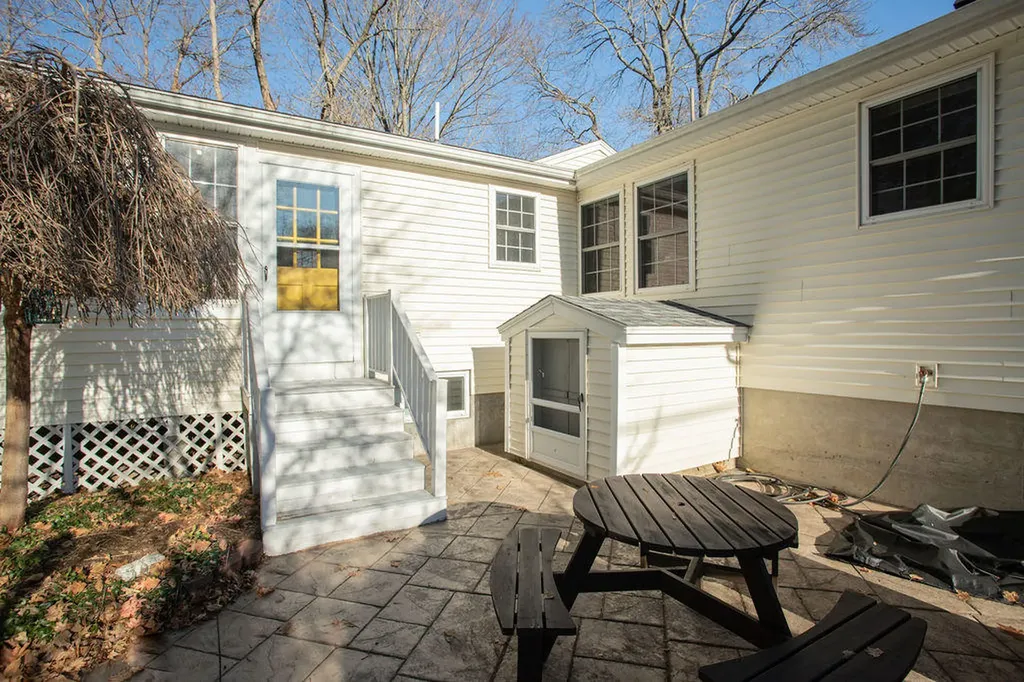15 Organug Road York ME 03909