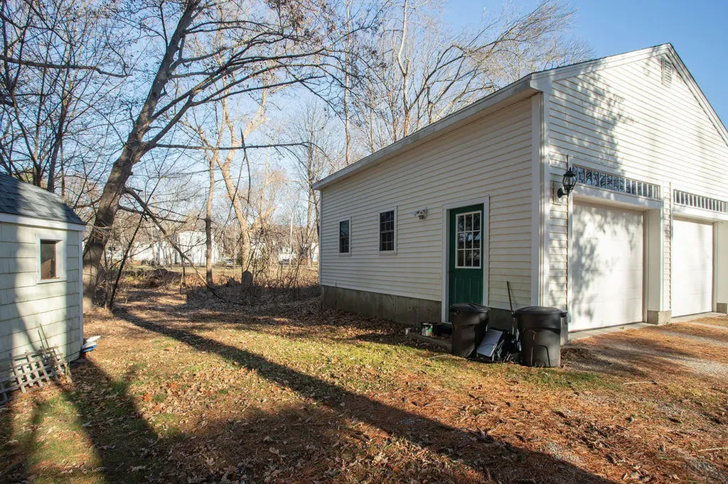 15 Organug Road York ME 03909
