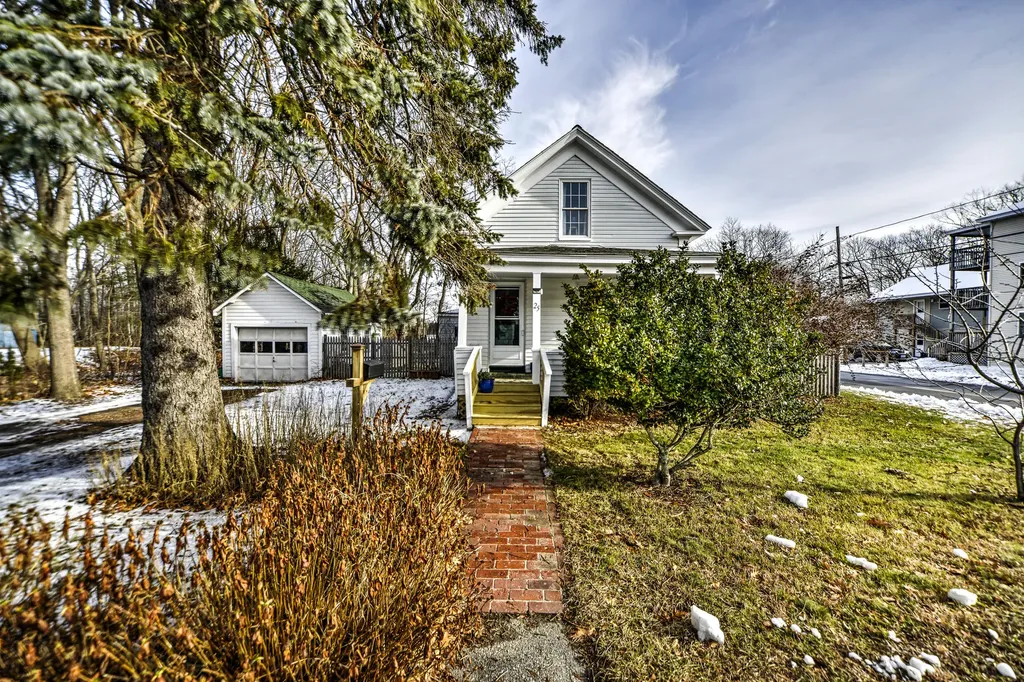 25 Spring Street Brunswick ME 04011