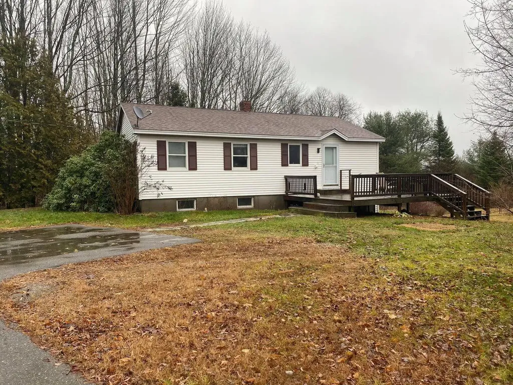 106 Green Road Fairfield ME 04937