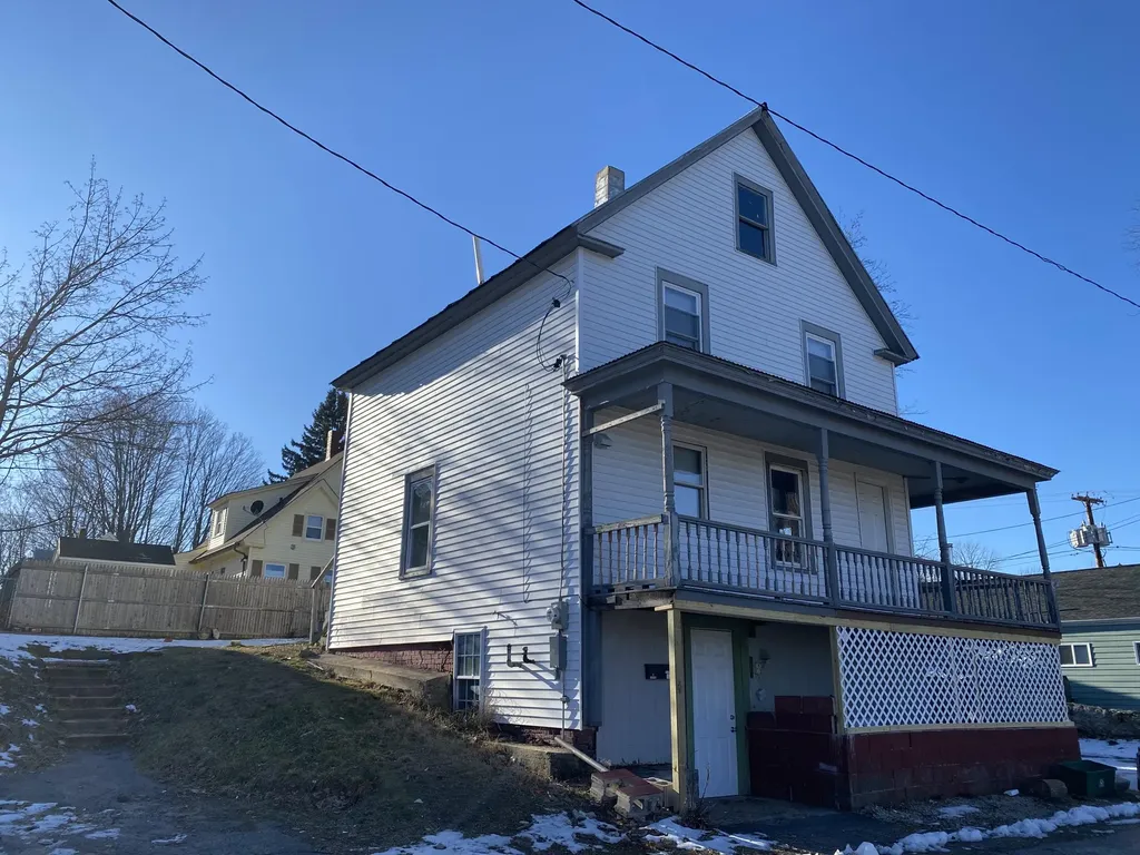 3 Kempton Terrace Sanford ME 04073