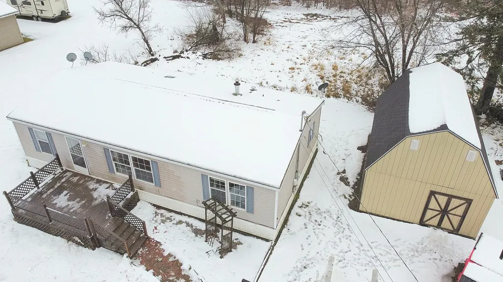 23 Summer Street Newport ME 04953