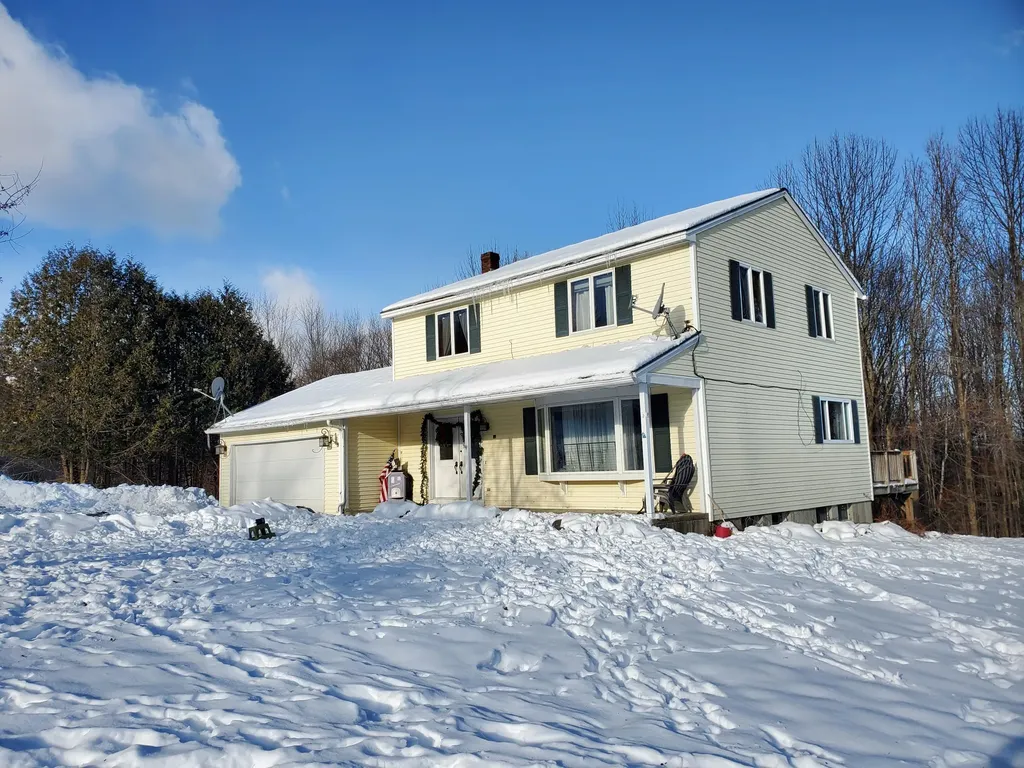 110 Seminole Drive Farmington ME 04938
