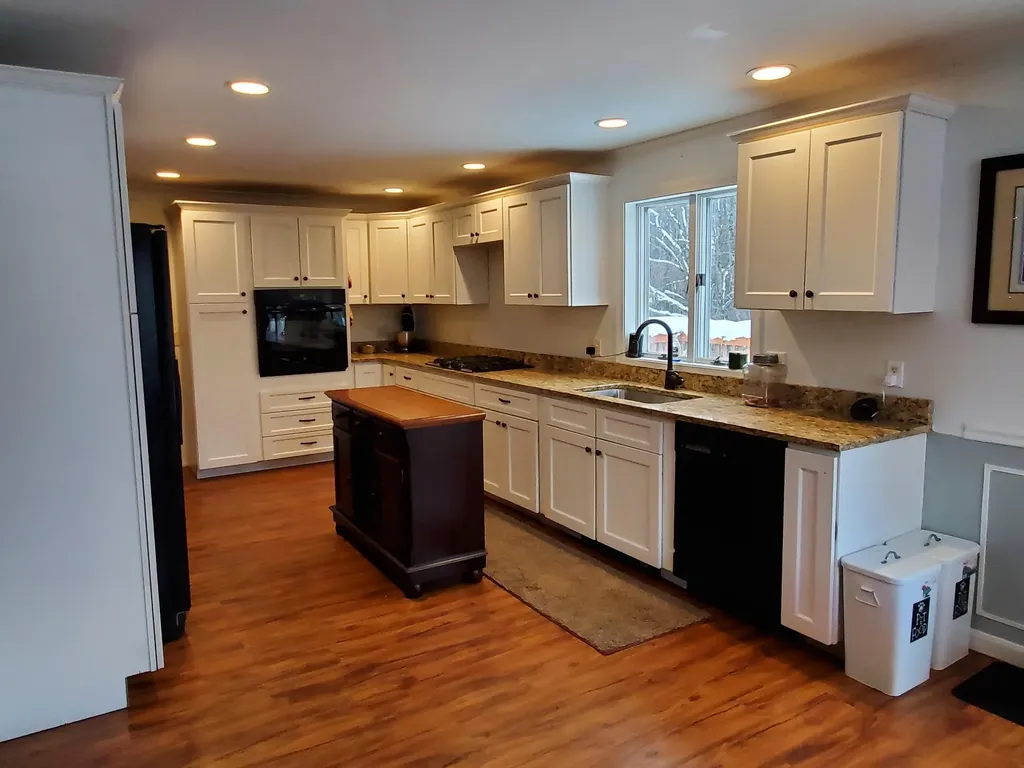 110 Seminole Drive Farmington ME 04938