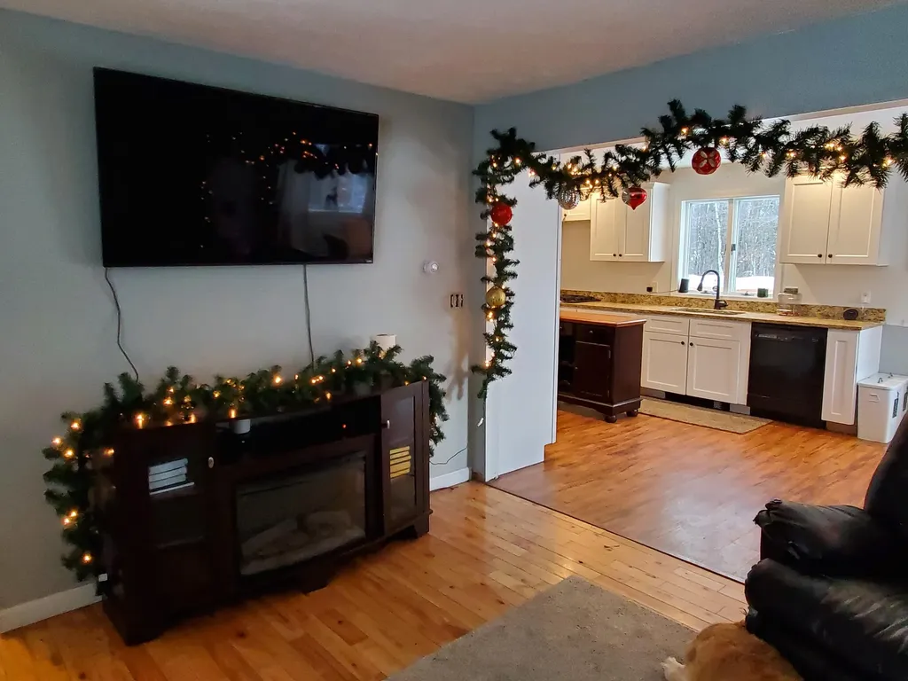 110 Seminole Drive Farmington ME 04938