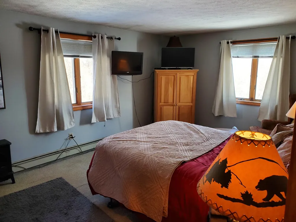 110 Seminole Drive Farmington ME 04938
