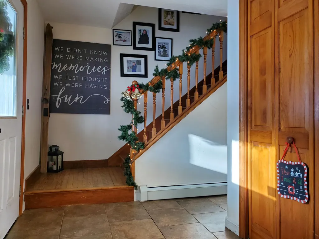 110 Seminole Drive Farmington ME 04938