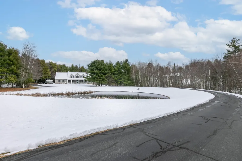21 Alexander Drive Gorham ME 04038