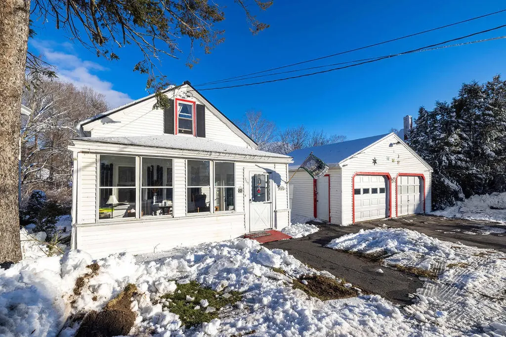 349 Main Street Vassalboro ME 04989
