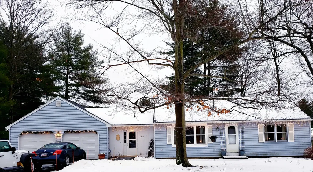 11 Deborah Avenue Sanford ME 04073