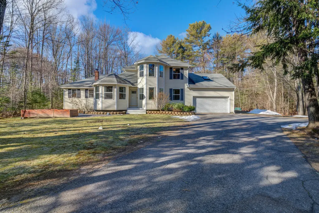 16 Cumberland Way Scarborough ME 04074