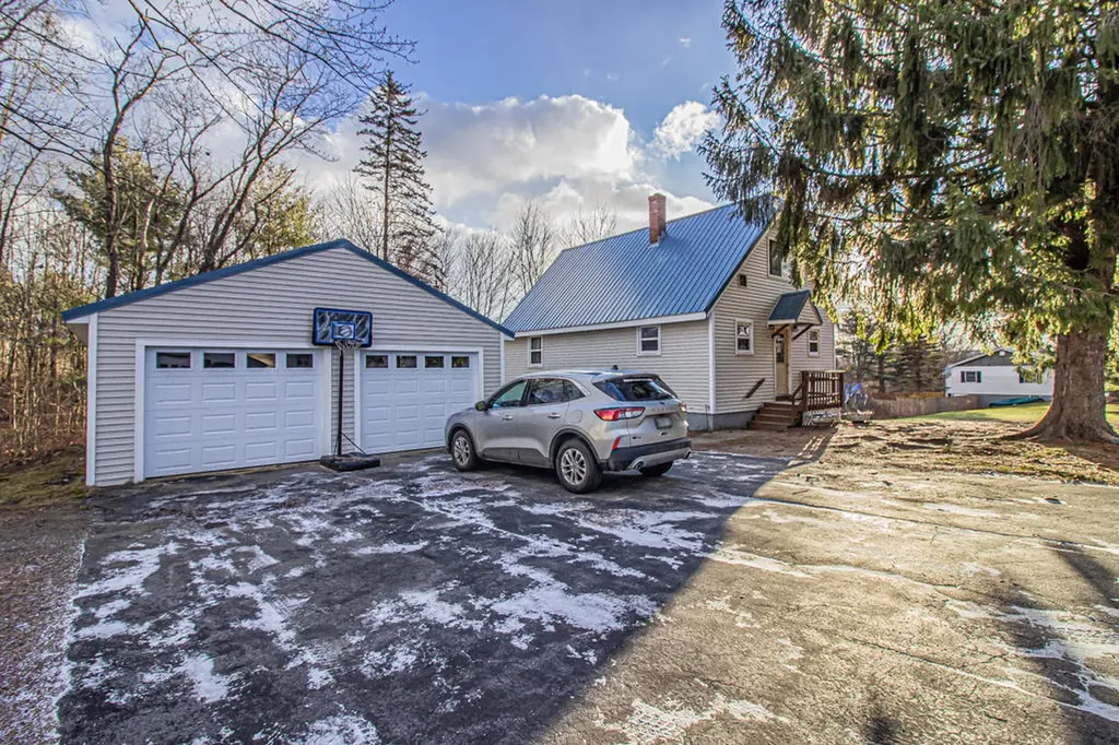 51 Eastern Avenue Wilton ME 04294