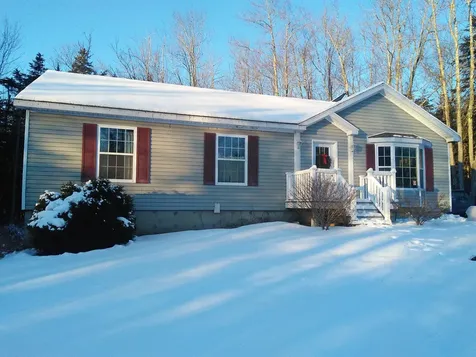 40 Glenwood Lane Northport ME 04849