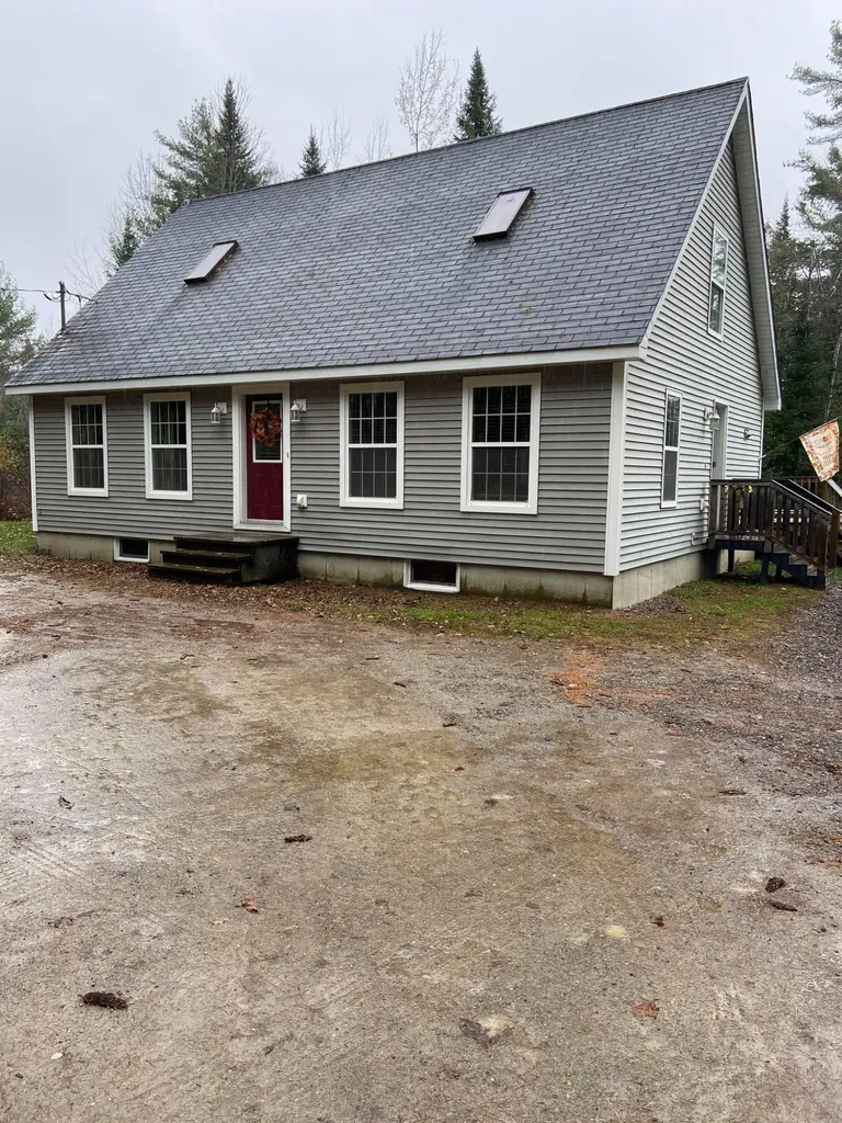 731 Elm Street Newport ME 04953