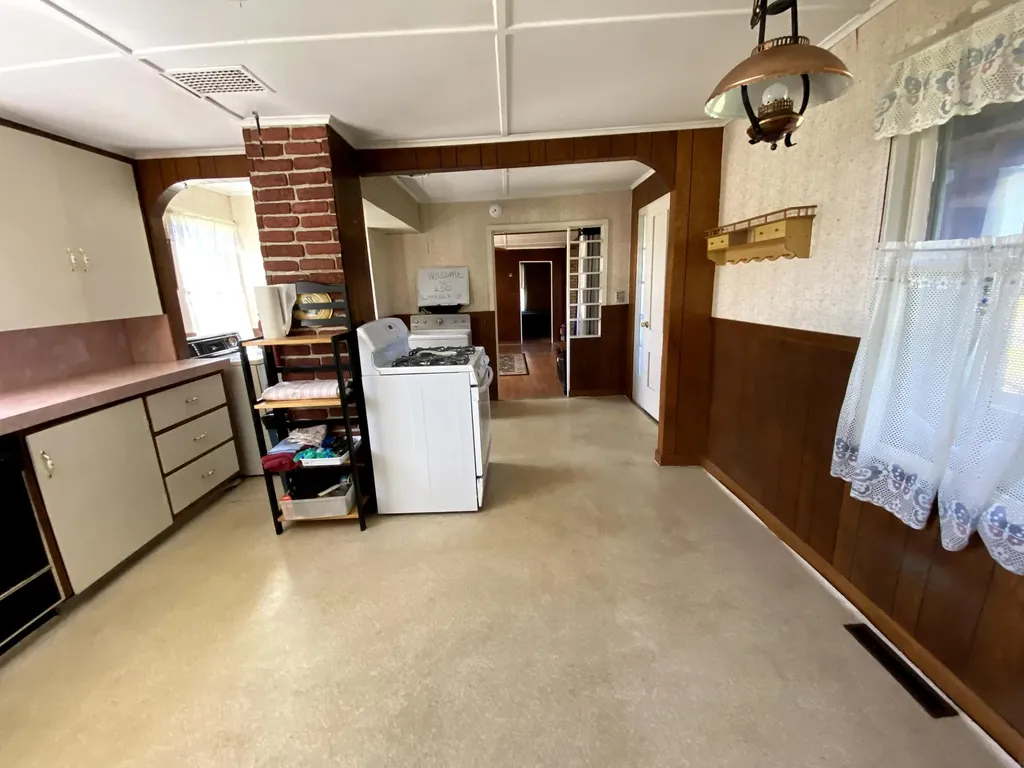 230 Limerock Street Rockland ME 04841