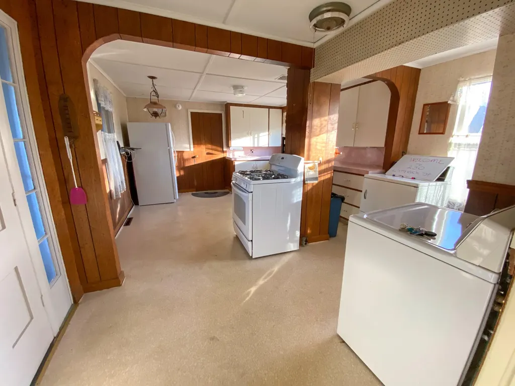 230 Limerock Street Rockland ME 04841