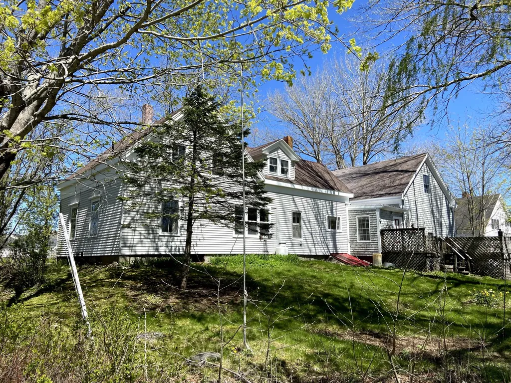 230 Limerock Street Rockland ME 04841