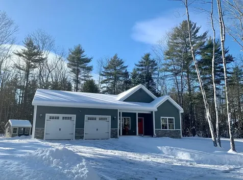 55 Somerset Place Topsham ME 04086