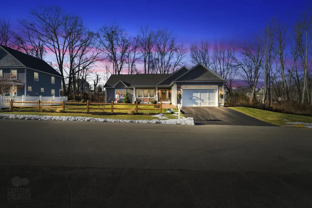 26 Owens Way Scarborough ME 04074