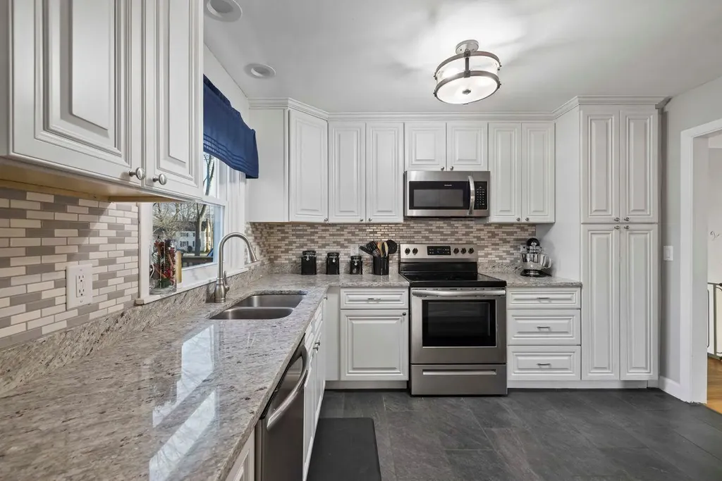 213 Auburn Street Portland ME 04103