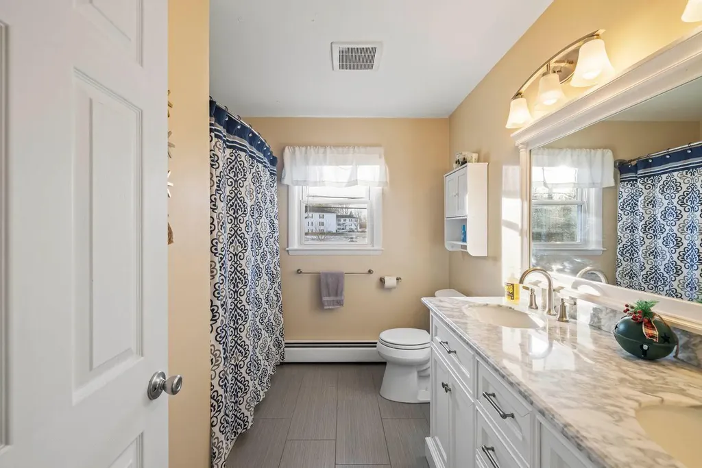 213 Auburn Street Portland ME 04103