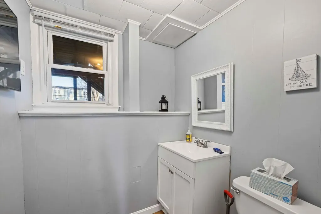 213 Auburn Street Portland ME 04103