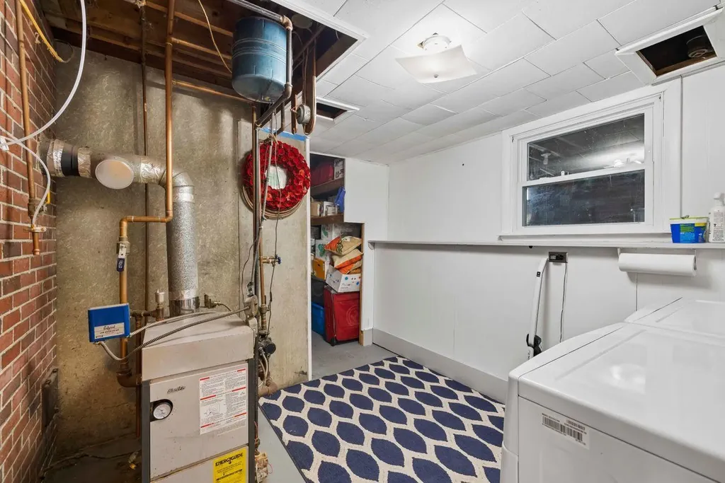 213 Auburn Street Portland ME 04103