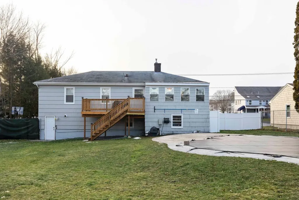 213 Auburn Street Portland ME 04103